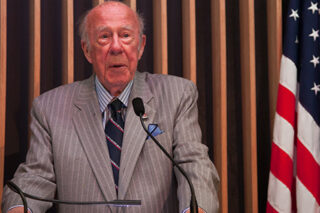 photo - George Shultz