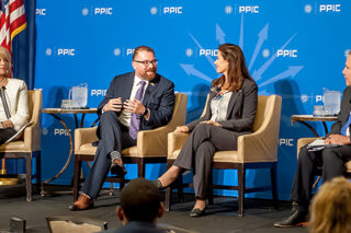 photo - Income Inequality Mayors Roundtable 0516