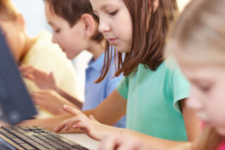 YoungChildonComputer