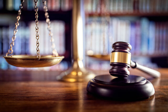 Gavel Scale Justice 800×528