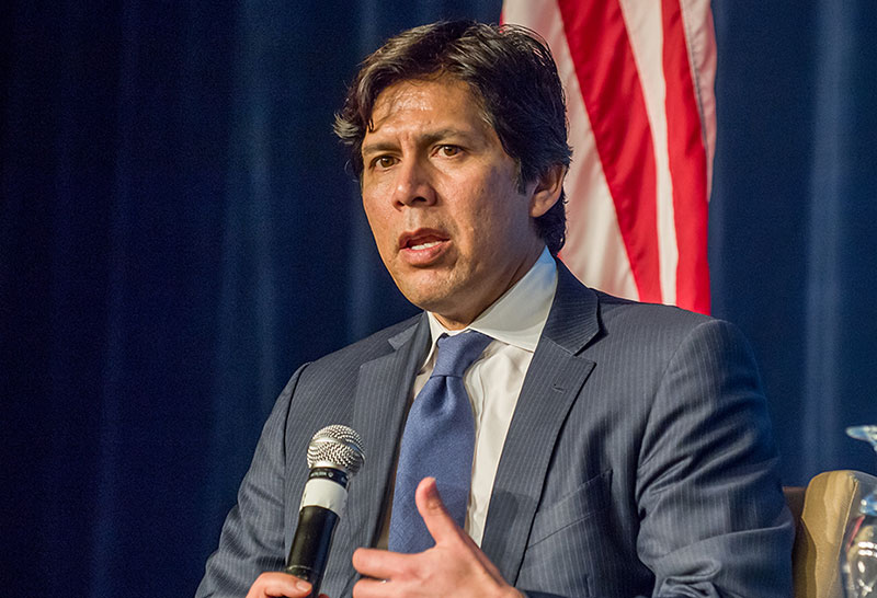 Senate President pro Tem Kevin De León