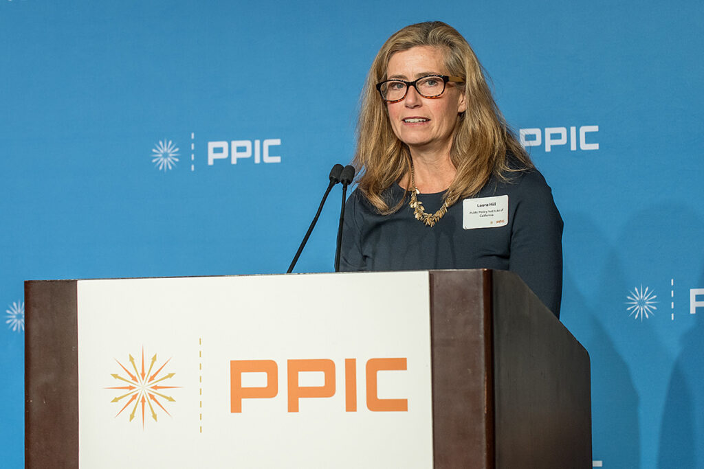 Photo of Laura Hill