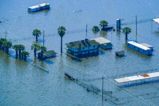 photo - Flooded Fields and Structures on Eastern Side of Tulare Lake in California, -pixel-ca-dwr-2023_05_12_ZZ_0031_Tulare_Lake
