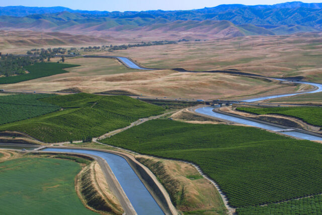 photo - California Aqueduct San Luis Canal and Delta Mendota Canal, pixel-ca-dwr-2023_05_13_ZZ_0027_CVP_SWP_Aqueduct