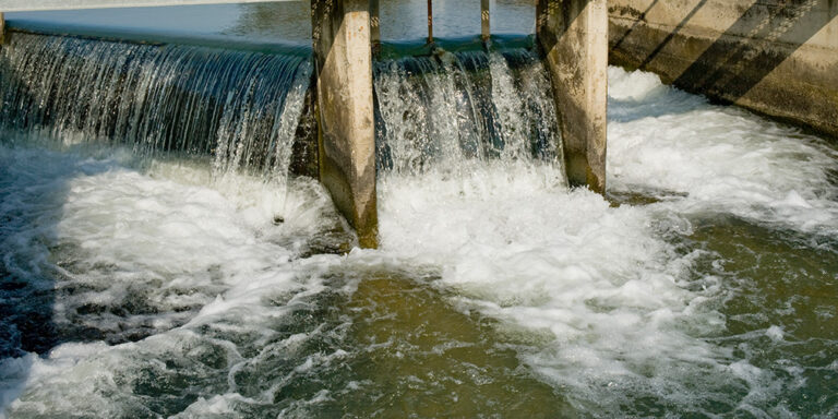 photo - Aqueduct Irrigation Central Valley