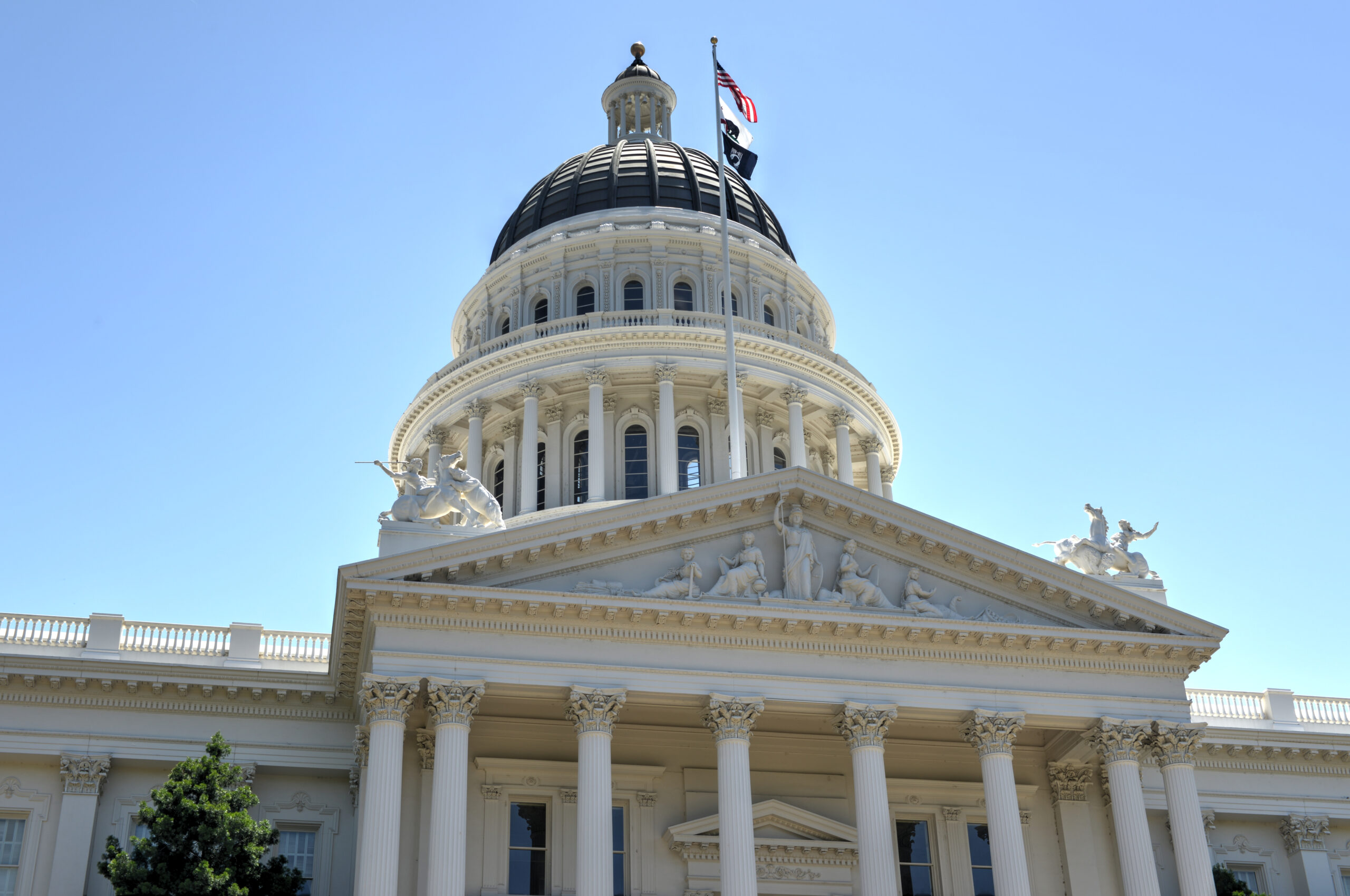 photo - Sacramento Capitol Building in California