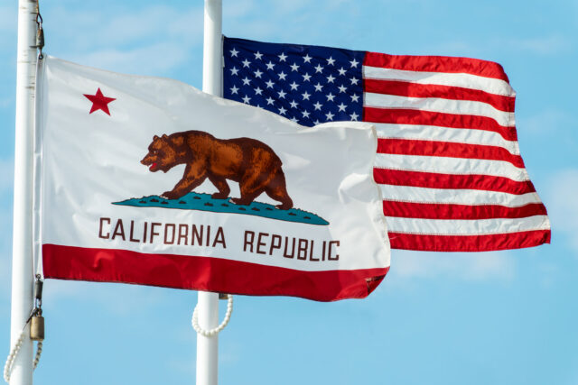 photo - California and US Flags